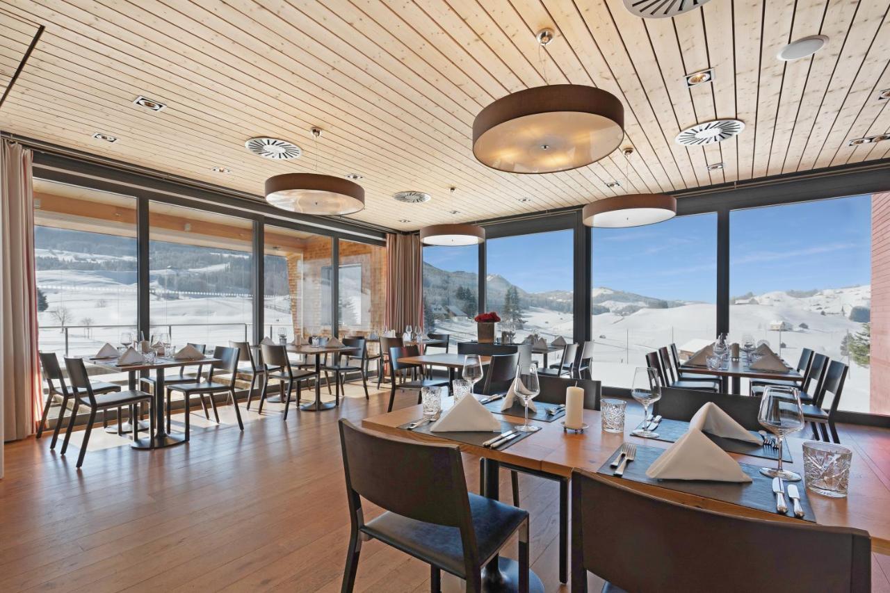 Отель Swiss Mountain Golf-Restaurant Gonten Экстерьер фото